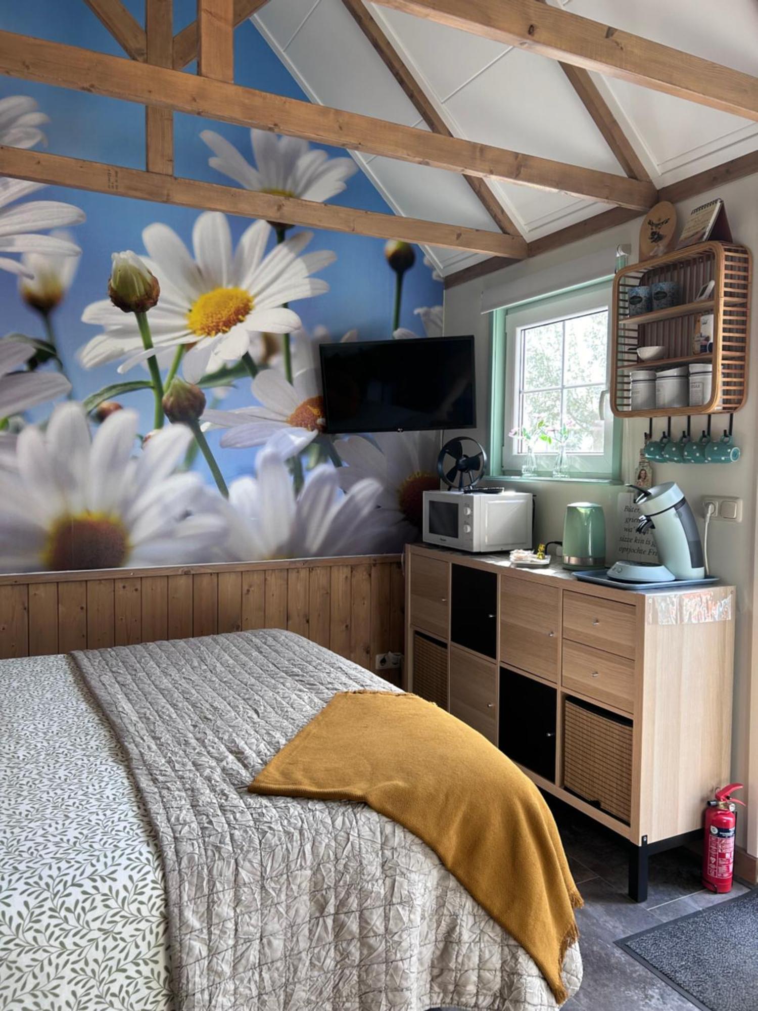 Bed and Breakfast Bed En Brochje De Oase Sweagerbosk Exterior foto